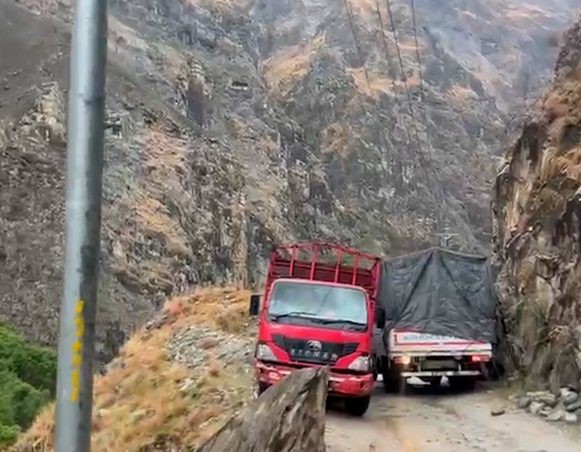 नौ दिनपछि खुल्यो जाजरकोट–डोल्पा सडक, फेरि  अबरुद्ध हुने खतरा